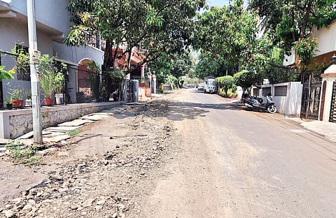 ‘एमएनजीएल’च्या रस्ते खोदकामामुळे शासन निधीचा अपव्यय; दोषींवर कारवाईची गरज