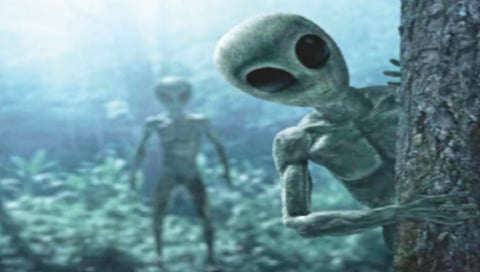 अमेरिकेने एलियन्सना लपवून ठेवलंय?