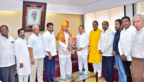 कोल्हापूर : खा. शाहू महाराज यांची दै.‘पुढारी’स भेट