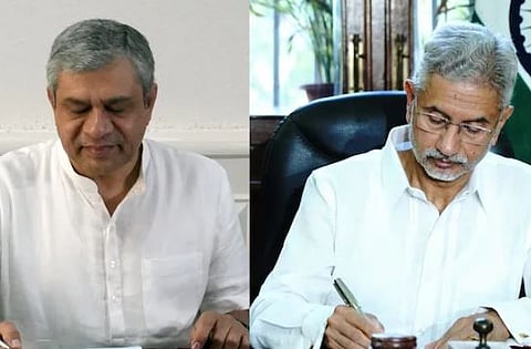 एस. जयशंकर आणि अश्विनी वैष्णव यांनी मंत्रीपदाचा कार्यभार स्वीकारला.