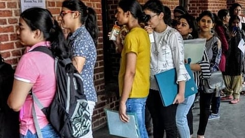 कॉलेज प्रवेश होणार आता वर्षातून दोनदा