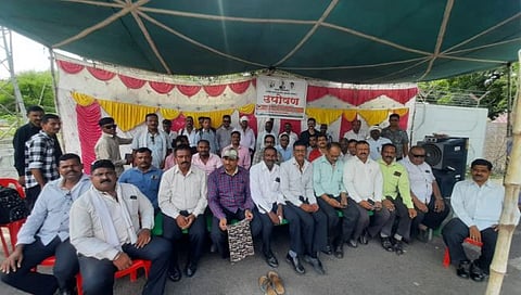 Jalgaon | माजी सैनिक कंत्राटी कामागारांचे भत्ते मिळण्यासाठी साखळी उपोषण सुरू