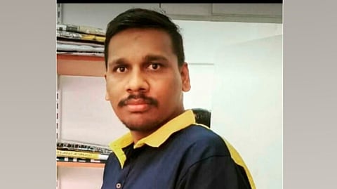 Firing at a person in Phaltan