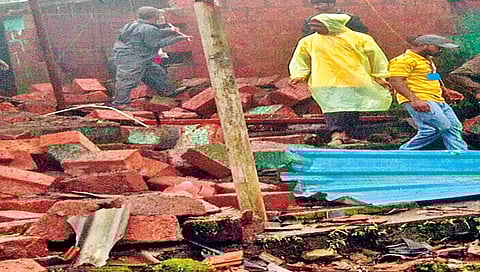 Action to remove encroachment on Vishalgad