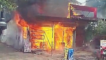 Fire broke out at shops in Sudke Mala area on Balikashram road on Monday evening
