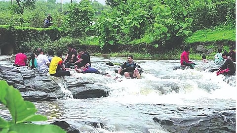 tourist spots in Raigad