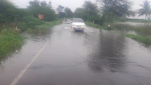 Water on the Shirti-Shirol route; Traffic may be blocked till night