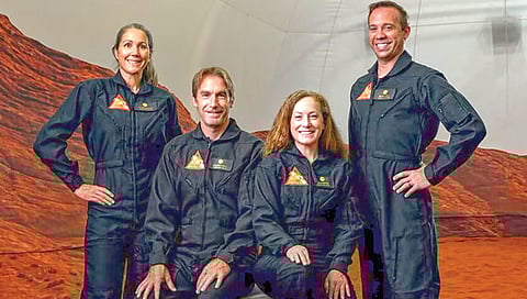 Four people returned on Mars