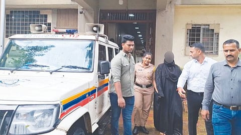 भिवंडी शांतीनगर पोलीस