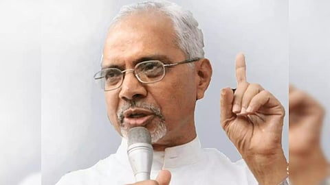 Chief Minister Shinde paid tribute to senior literary father Francis Dibrito