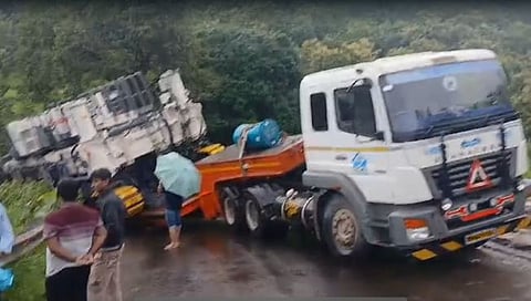 Container accident on Kolhapur-Ratnagiri route