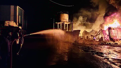 A massive fire broke out at Vaishali Cementary Private Limited Company in Dhanore Phata in Alandi Shaharat