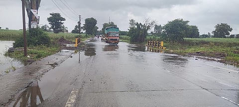 Kolhapur Flood : Radhanagari-Nipani traffic started