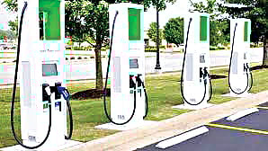 इलेक्ट्रिक वाहन चार्जिंग स्टेशन्स