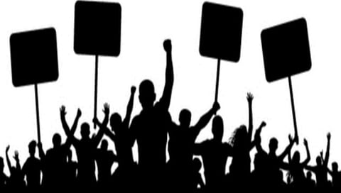 Cases have been filed against 22 Congress workers in the case of blocking the highway