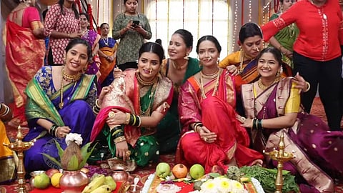 Navri Mile Hitlerla tv serial