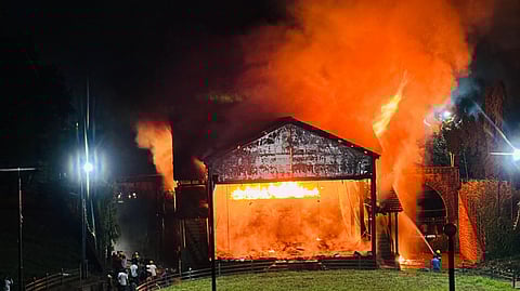 Keshavrao Bhosle auditorium fire