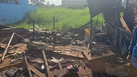 मारुती नगर येथील महावीर कॉलनीमध्ये बुधवारी (दि.14) मध्यरात्री गॅस सिलिंडरचा स्फोट झाला.