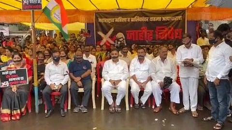 Movement on behalf of nationalist Sharadandra Pawar party to protest Badlapur incident