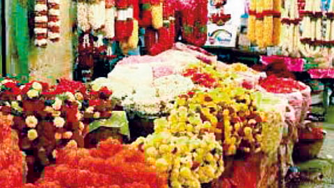 first flower auction market in the state will bloom in Pune