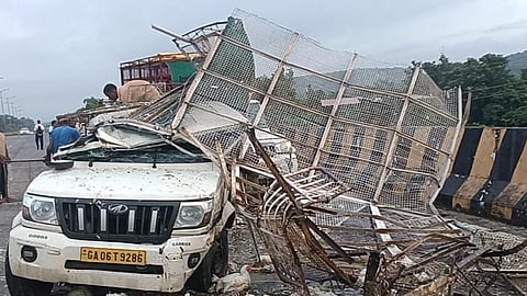 Truck collides with tempo at Virnoda: Tempo driver killed