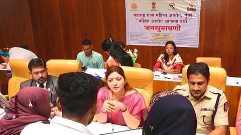 जिल्हा नियोजन समिती सभागृह , जळगाव.