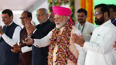 World's largest decentralized solar power project; Prime Minister Modi inaugurated the first 5 solar parks