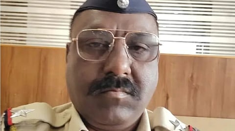 गुन्हे शाखेचे सहायक उपनिरीक्षक नामदेव सोनवणे