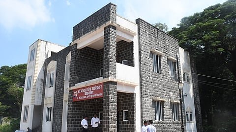 डॉ. बाबासाहेब आंबेडकर सार्वजनिक ग्रंथालय व अभ्यासिका