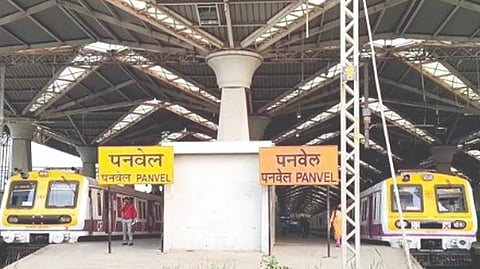 पनवेल रेल्वेस्थानक