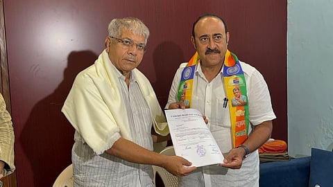 Anis Ahmed joins Vanchit