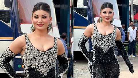Urvashi Rautela Oops Moment