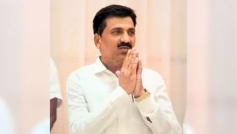 आमदार लोणीकरांनी विधानसभेत मांडला कर्मचारी वेतनश्रेणी अन् रिक्त पदाचा प्रश्न