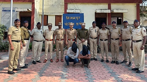 Dhule Crime | Two arrested for robbing on the pretext of selling copper cable