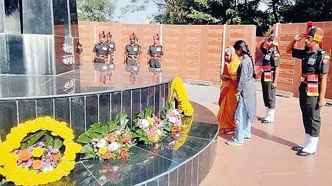Tributes to martyr Colonel Santosh Mahadik |