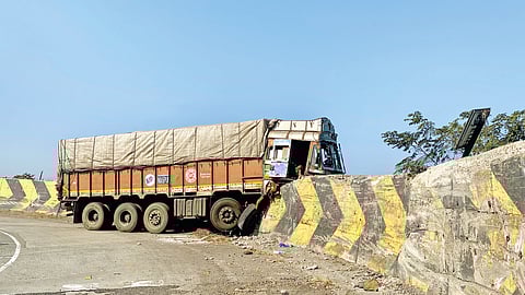Bhoste Ghat Truck Accident