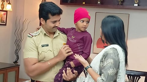 Appi Aamchi Collector