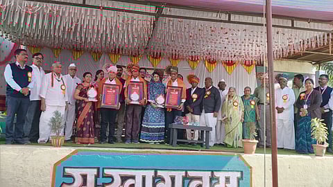 कोतकर, विसपुते व पिंपळनेरवाला यांना 2025 चा कर्म. बंडू बापूजी गौरव पुरस्कार प्रदान