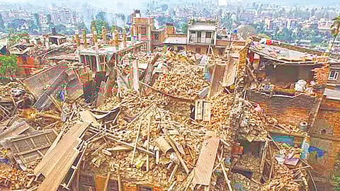 why do earthquakes happen only in certain areas