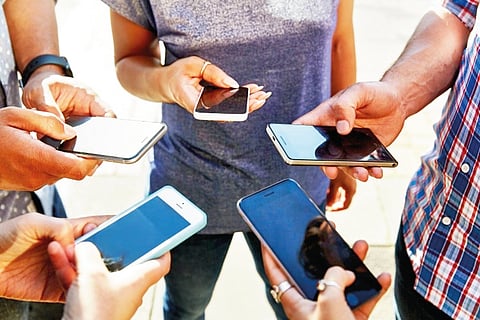 शाळा की धर्मशाळा; पालक वर्गातून संताप