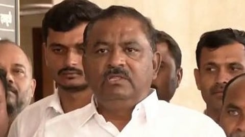 MLA Suresh Dhas met the Deshmukh family!