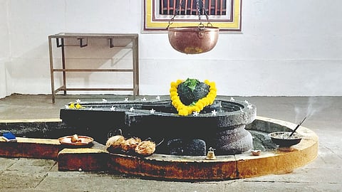 Shri Amnayeshwar Temple