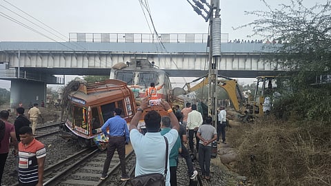 Jalgaon Accident