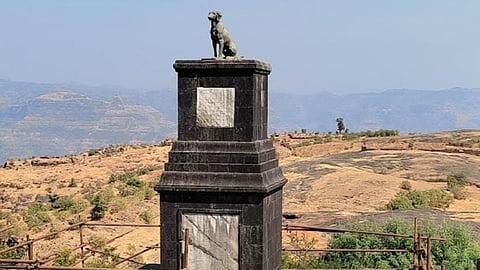 Raigad Fort Waghya Samadhi