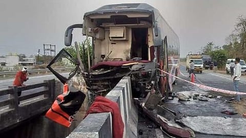 Yavatmal private bus crash