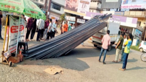 iron-channels-slip-from-tempo-on-turn