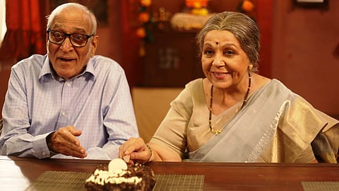 Aatli Batmi Phutli Movie