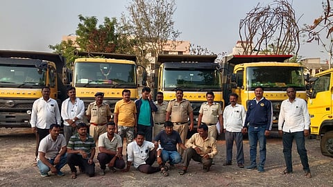 Illegal sand mining in Godavari riverbed 6 brass sand, highway truck seized
