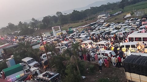 Traffic jam during Amavasya Yatra in Adamapur