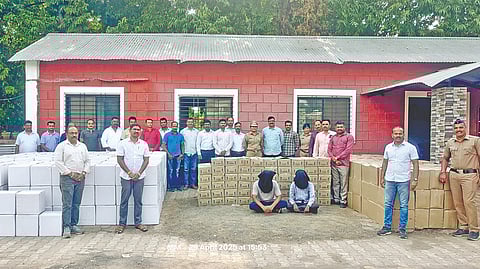Satara liquor smuggling